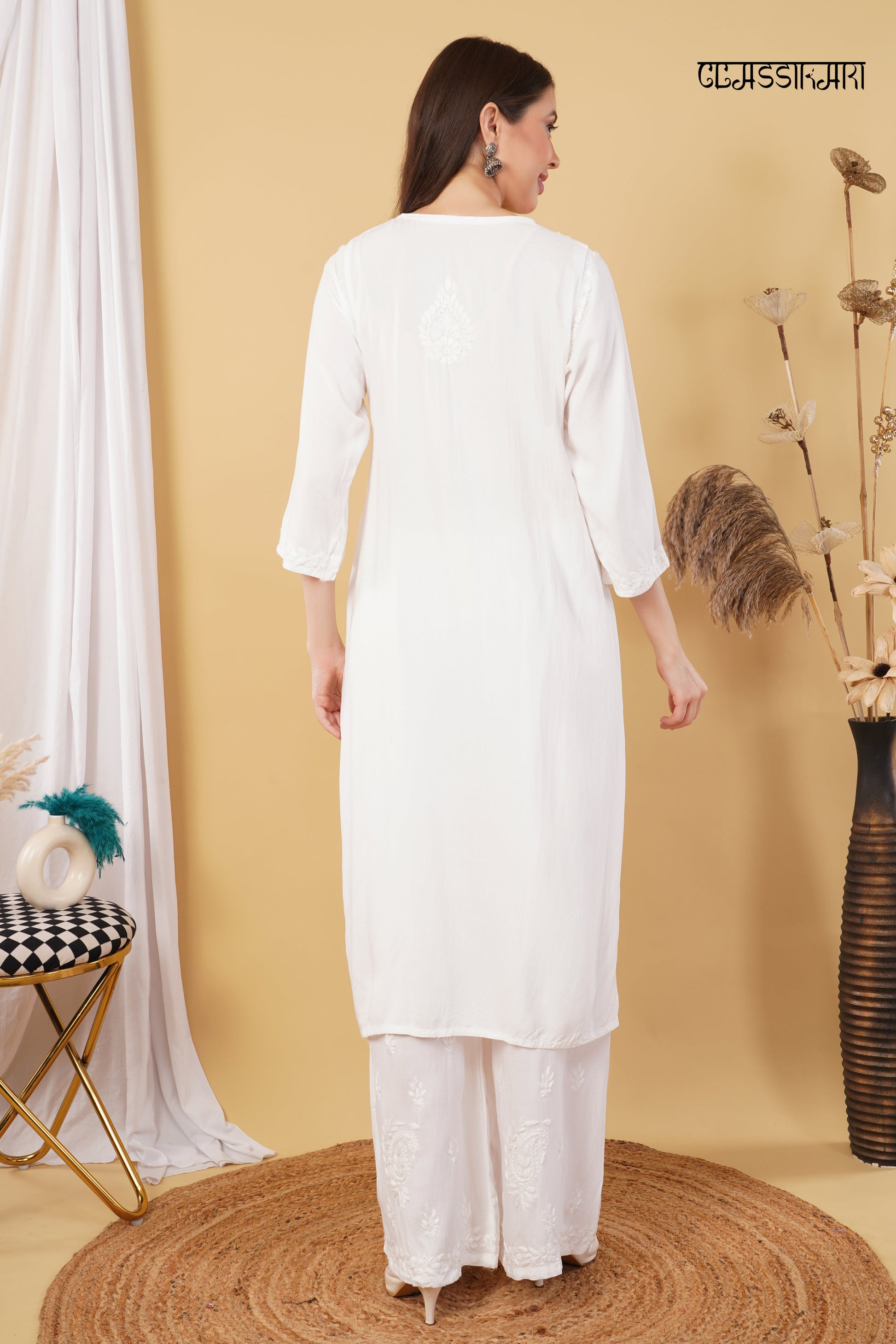 NOOR CHIKANKARI KURTI RED