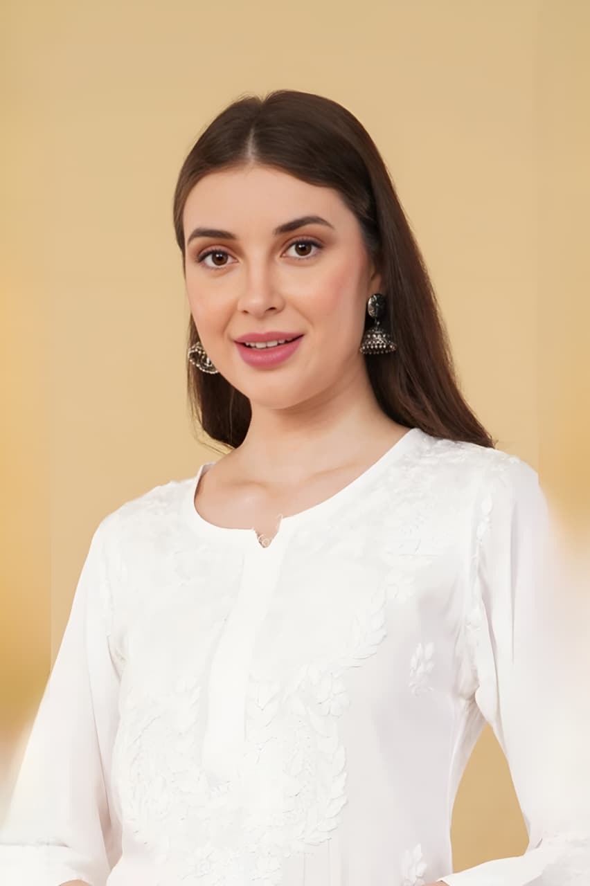 NOOR CHIKANKARI KURTI RED