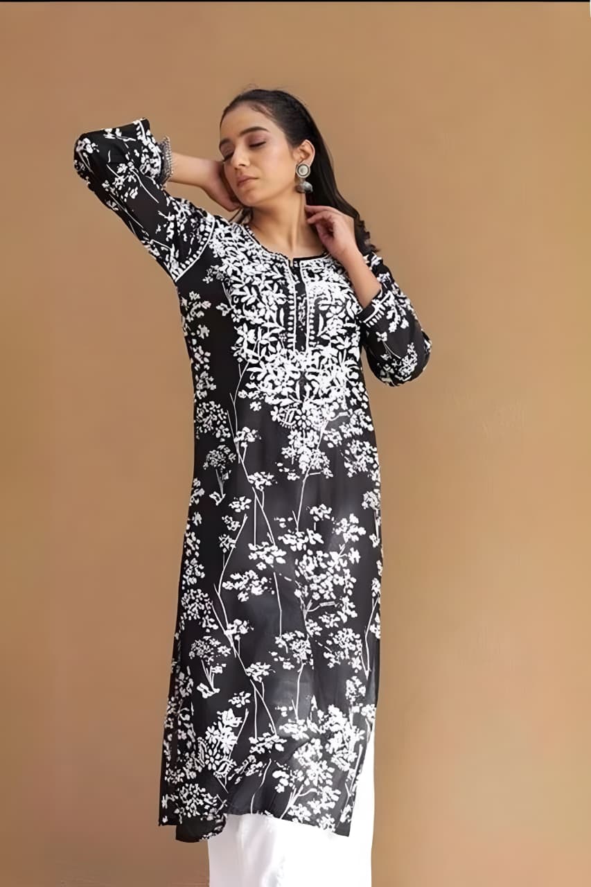 Printed hand-embroidered malmal Kurti with Lycra pant /Malmal fussion set